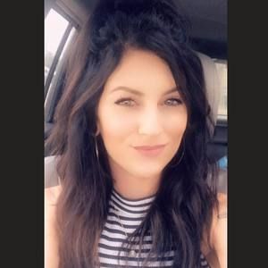 Meet your Posher, Stacy